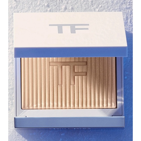 Tom Ford Soleil Neige Glow Highlighter - Picture 3 of 6